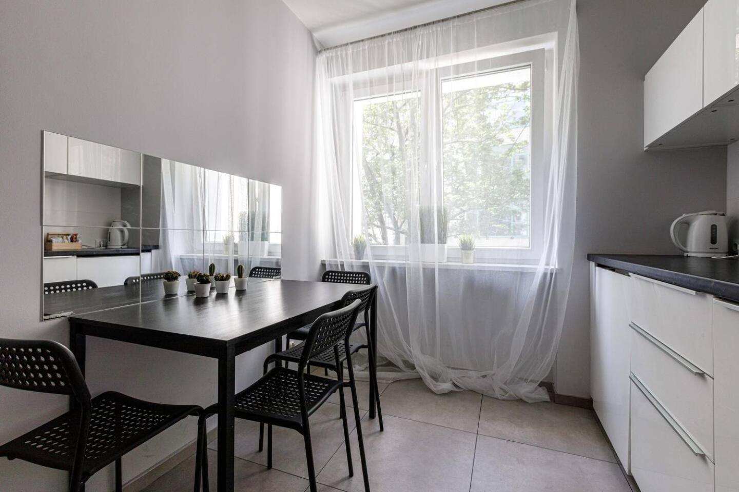 Close-golden - One Bedroom - Rynek Square&widok Apartament